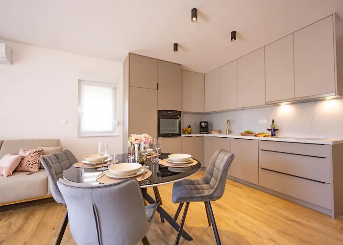 Frane - Maslina And Lavanda Apartment