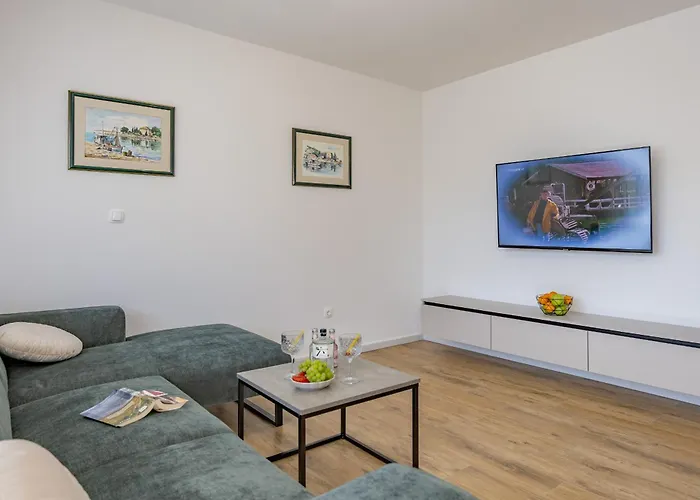 Frane - Maslina And Lavanda Apartment